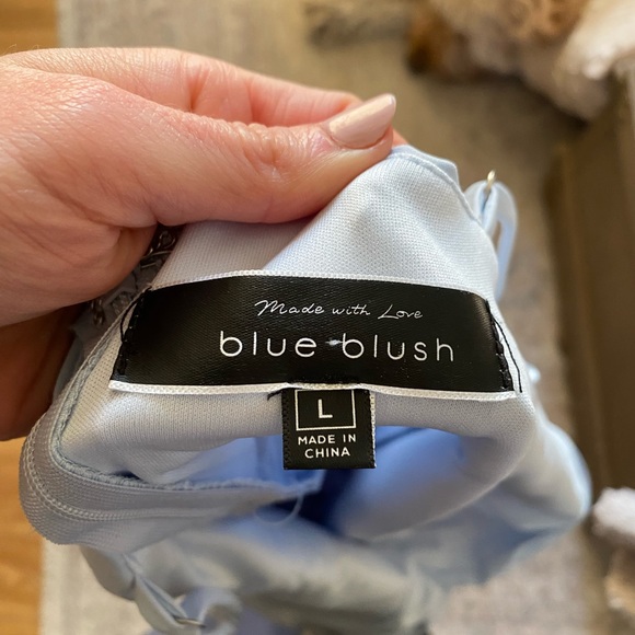 Blue dress - Picture 3 of 3